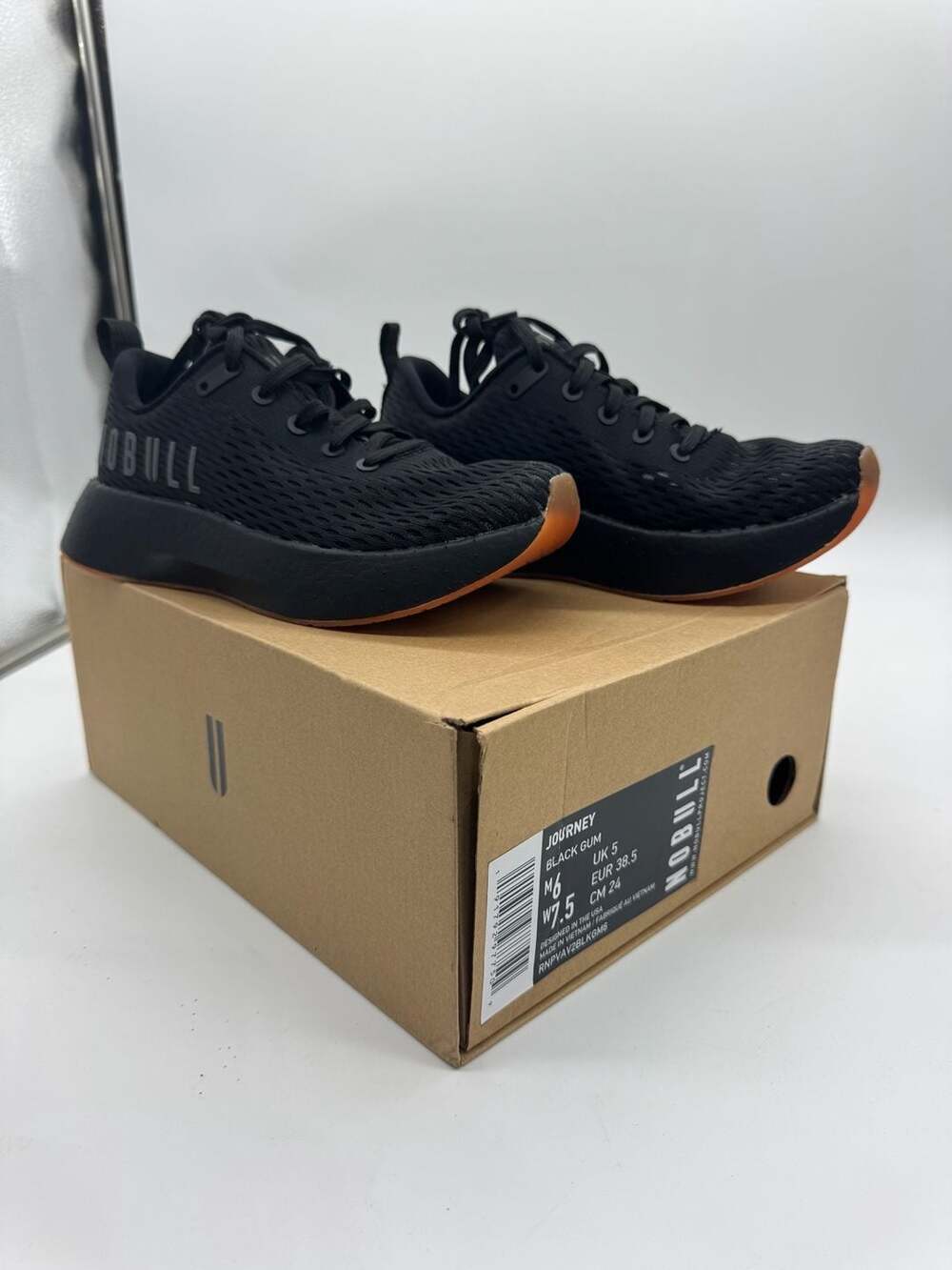 NOBULL Journey Size 7.5 Black Gum Athletic Shoes